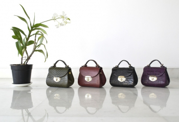シンプル×さりげないトレンドのバッグブランド【GIANNI CHIARINI/ジャンニキアリーニ】で販売員募集!